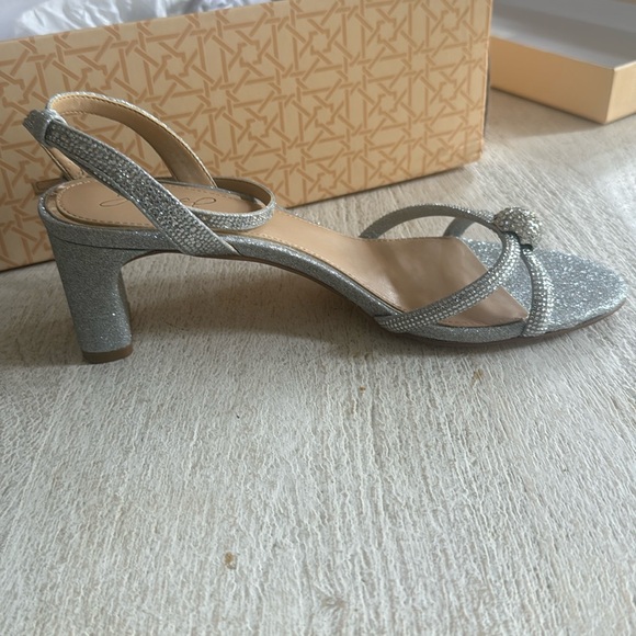 Jewel Badgle Mischka Gavi Block Heels - Picture 7 of 7